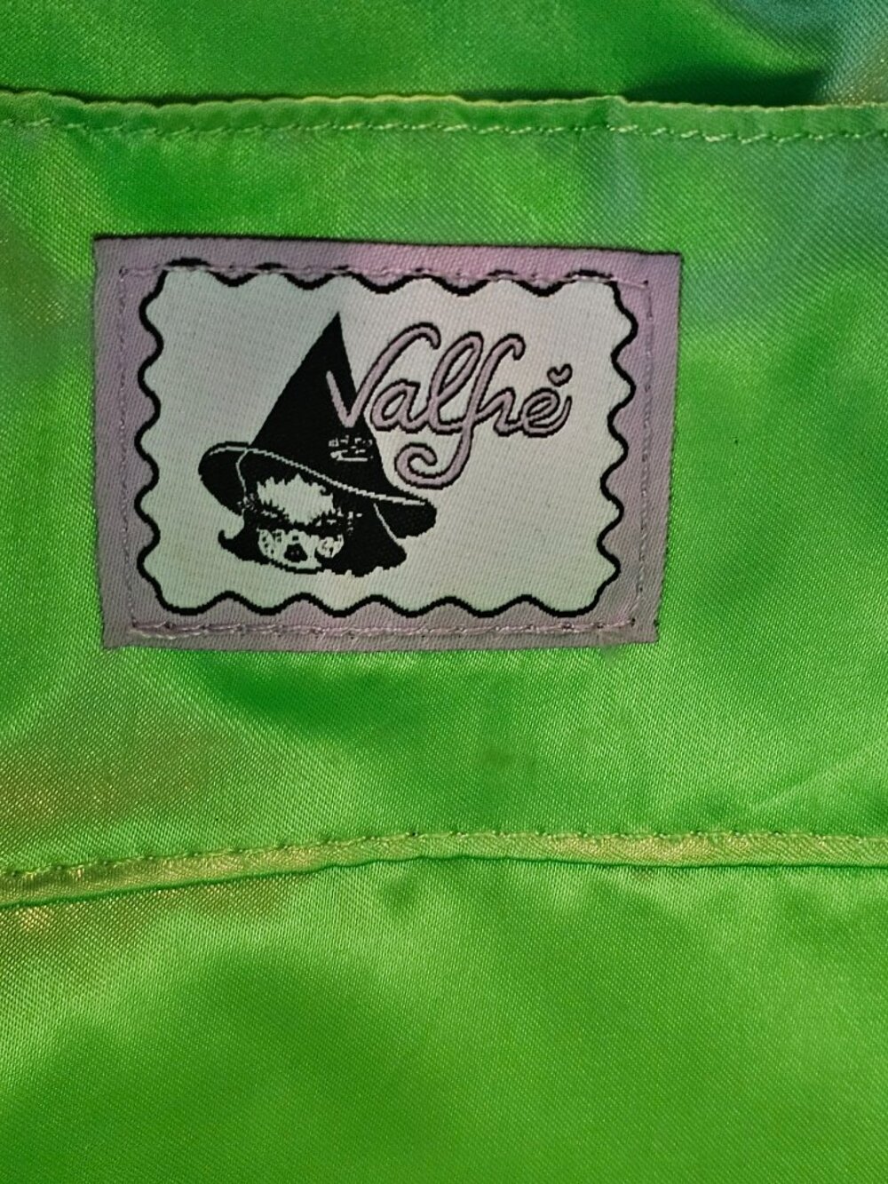 Valfre Woven Shoulder Bag - Picture 7 of 7